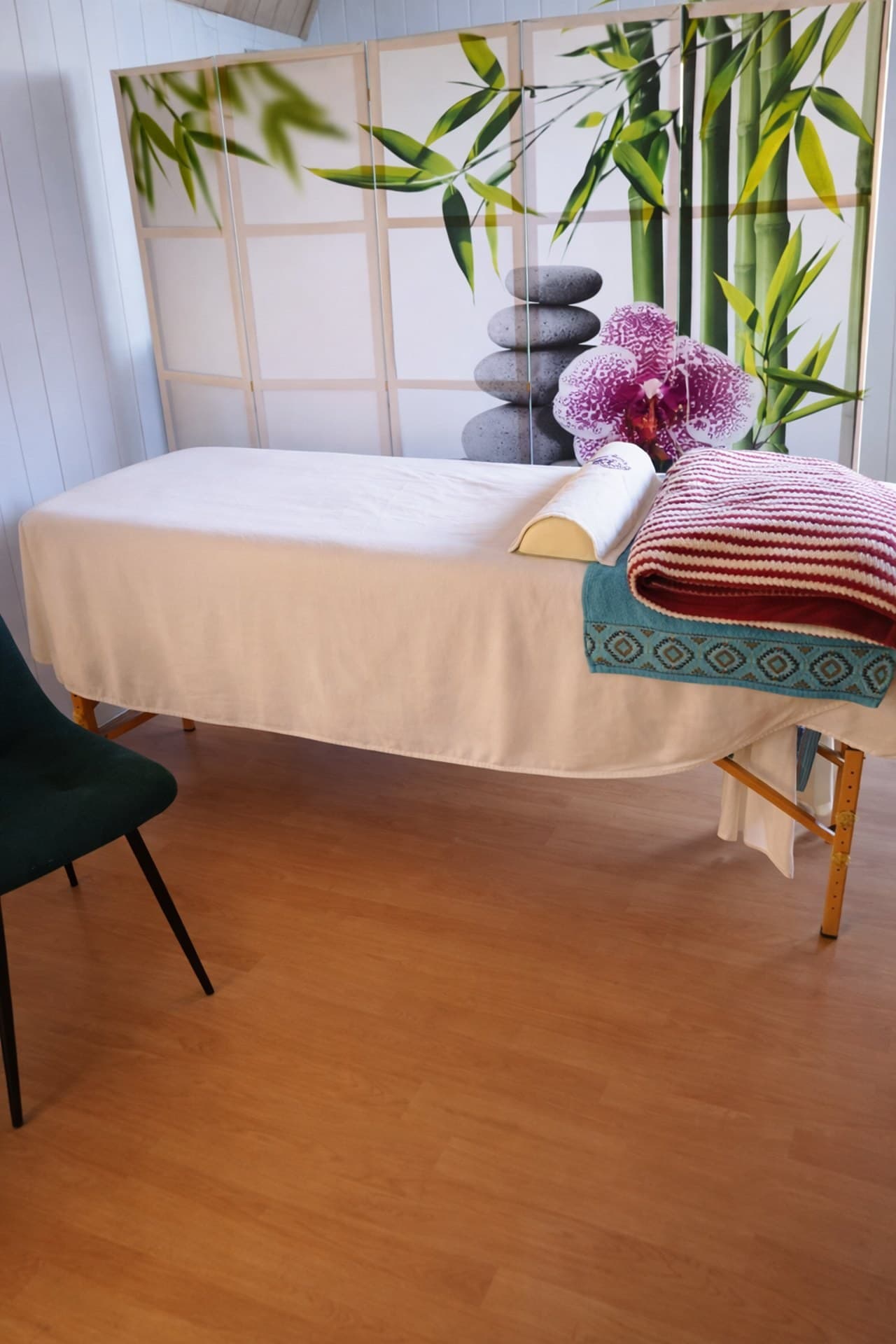 Wohlfühlatmosphäre in der Massagepraxis